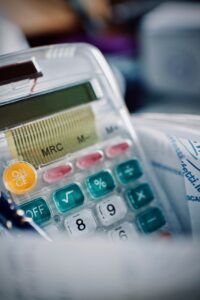 小学生と税金を効果的に学ぶ方法は？