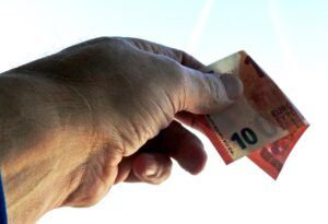 小学生が10万貯める方法にはどんなアイデアがある？